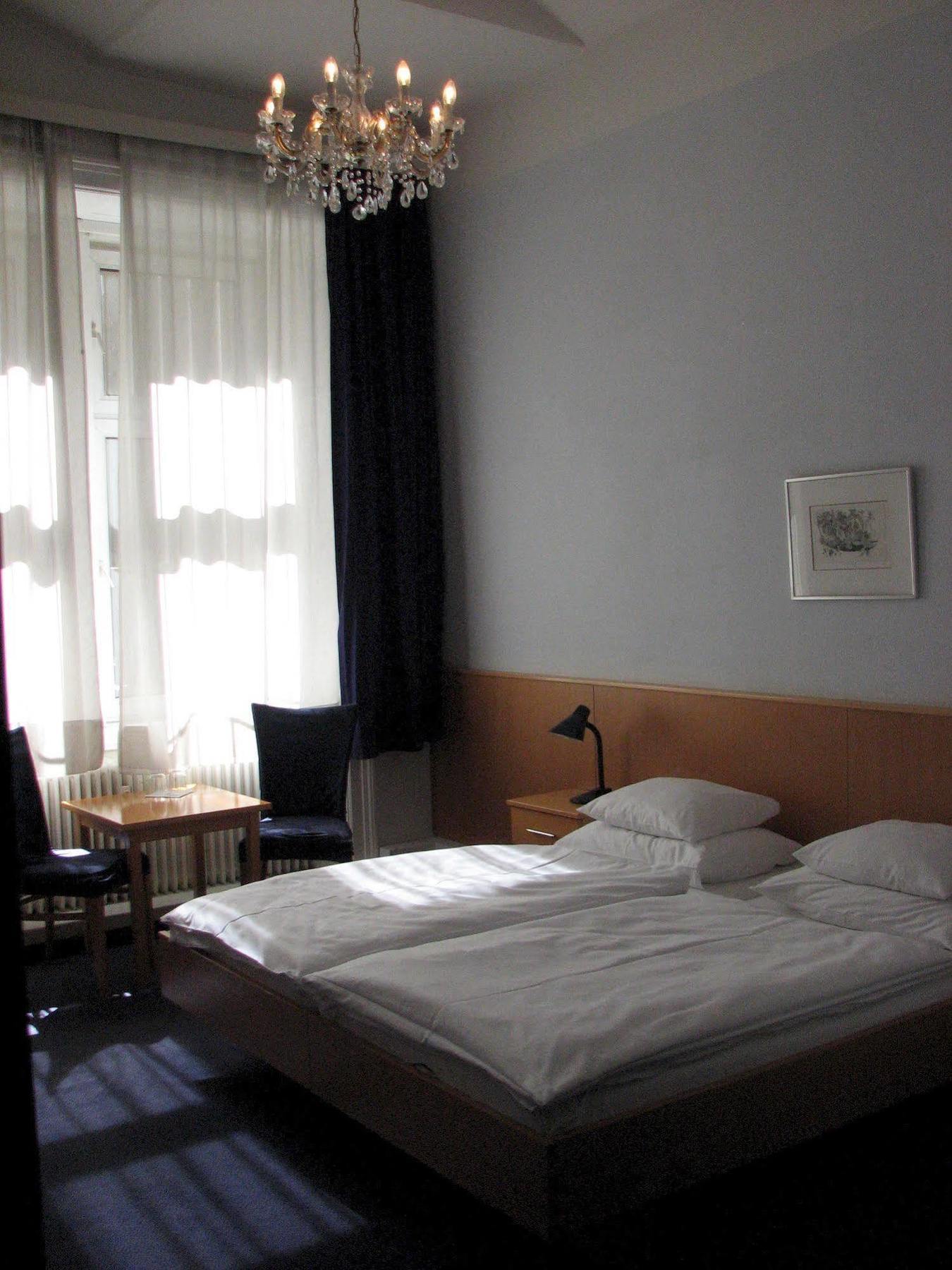 Pension Lerner Bed & Breakfast Vienna Exterior photo